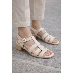 Freda Salvador Hattie Croc Embossed Strappy Sandals Low Heels Beige Sand 9 Box